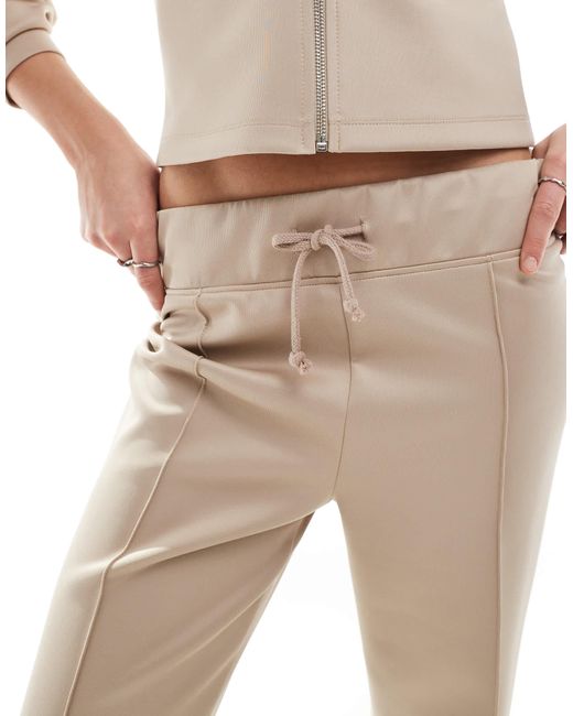 Miss Selfridge Natural – weiche, gerippte schlaghose