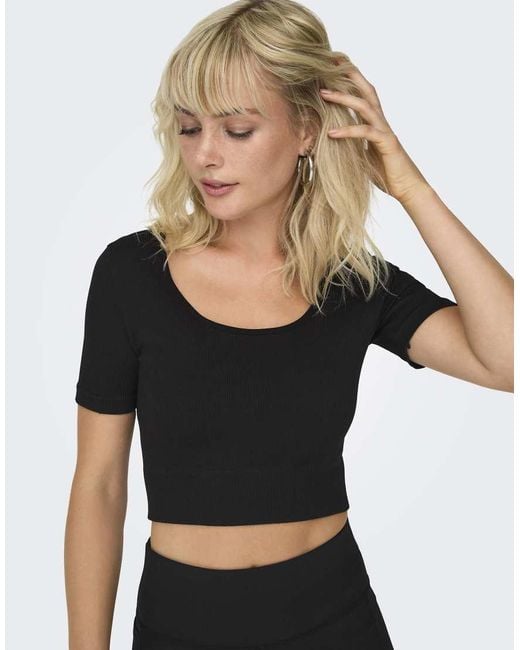 Only Play Black Training Top