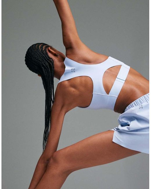 4505 Gray Premium High Impact Zip Front Running Sports Bra With Adjustable Straps And Reflective Detail