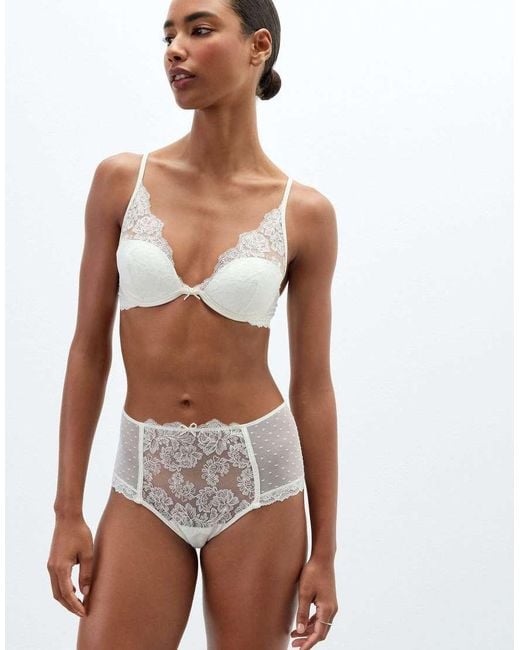 Intimissimi White From The Boudoir Elena Balconette Bra
