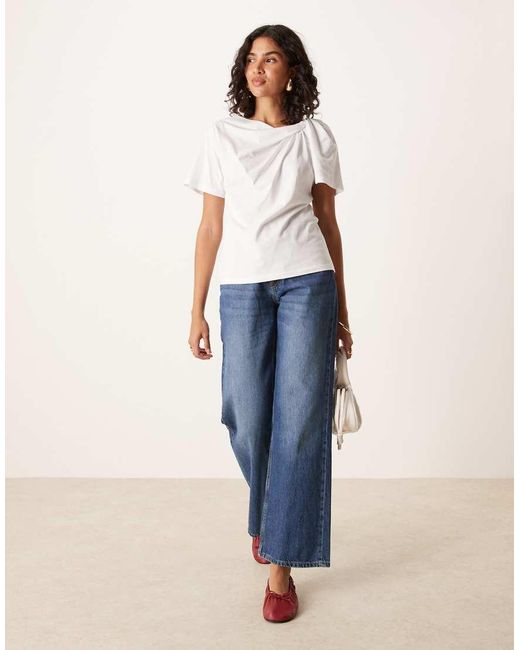 ASOS Recht T-Shirt Met Gedraaide Zijkant in het White
