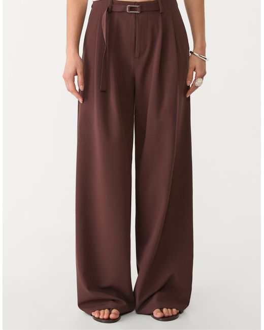 Pantalon ample et habillé avec boucle Stradivarius en coloris Brown