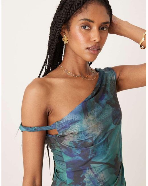 Top Ceñido Con Azul Y Hombro Descubierto Retorcido De (Parte De Un Conjunto) ASOS de color Blue