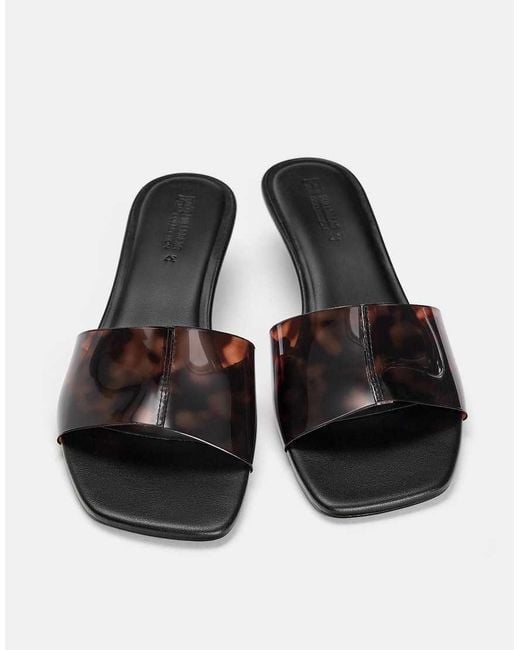 Pull&Bear White Vinyl Heeled Mule Sandals