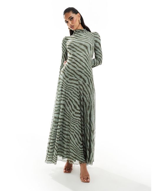 Robe trapèze longue à col montant et manches longues - rayures kaki ASOS en coloris Green