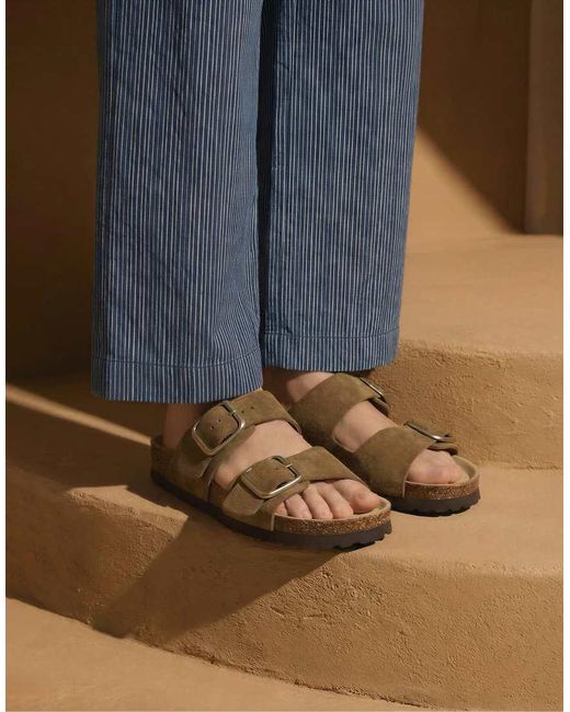 Oysho Brown Buckle Split-Leather Sandal