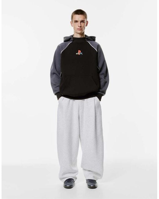 Felpa Nera A Pannelli Con Cappuccio E Stampa Playstation X Stwd di Pull&Bear in Blue da Uomo