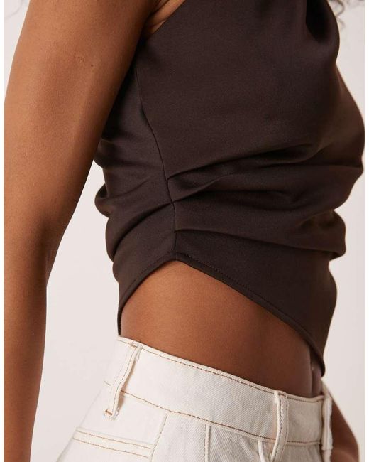 ASOS Top Met Blote Schouder En Asymmetrische Zoom Met Rimpels in het Black