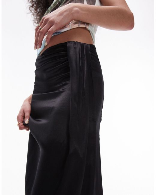 Falda midi negra con detalle plegado TOPSHOP de color Black