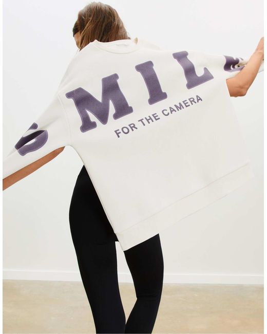 Stradivarius White – oversize-sweatshirt