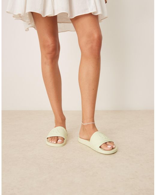 Calvin Klein Natural – gepolsterte slider