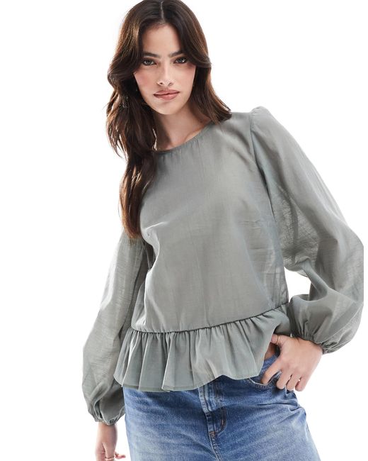 Top avec manches longues et ourlet à basque ASOS en coloris Gray