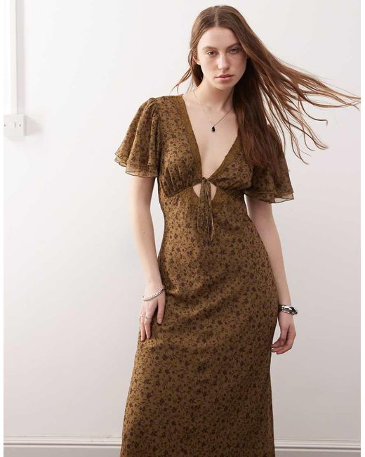 Reclaimed (vintage) Nette Maxi-Jurk Met Keyhole-Uitsnijding En Kant in het Brown