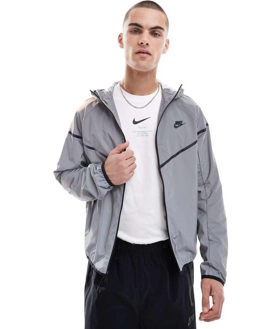Nike Tech in het Gray voor heren