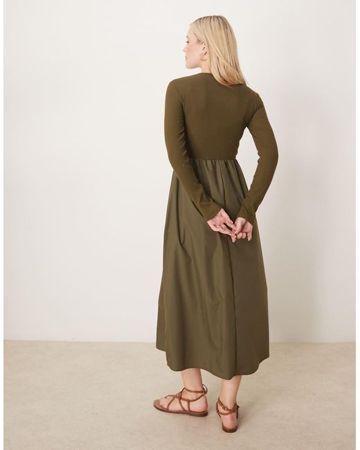 Vestito Midi A Maniche Lunghe Kaki Con Gonna di Threadbare in Natural