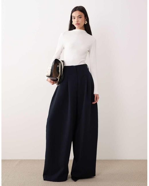 Top Accollato A Maniche Lunghe A Coste di Nobody's Child in White