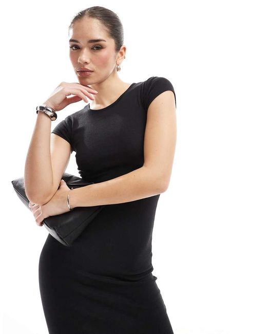 Pull&Bear Midi-Jurk Met Korte Mouwen in het Black