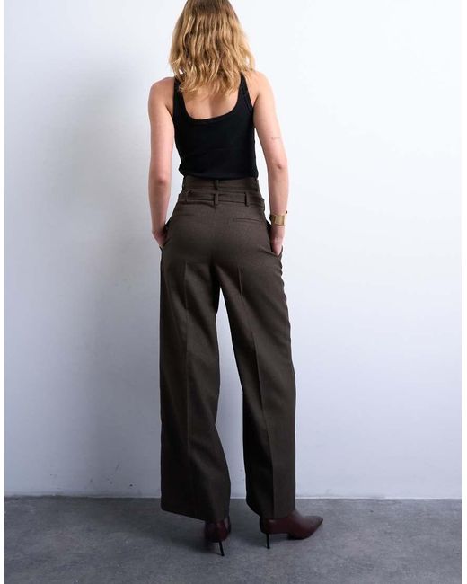 Pantaloni A Vita Alta Marroni Con Cintura di TOPSHOP in Brown