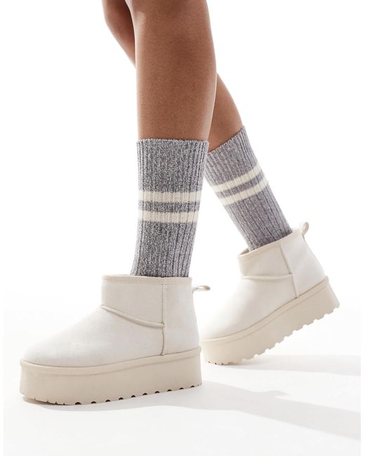 SEQWL White Mini Flatform Boots
