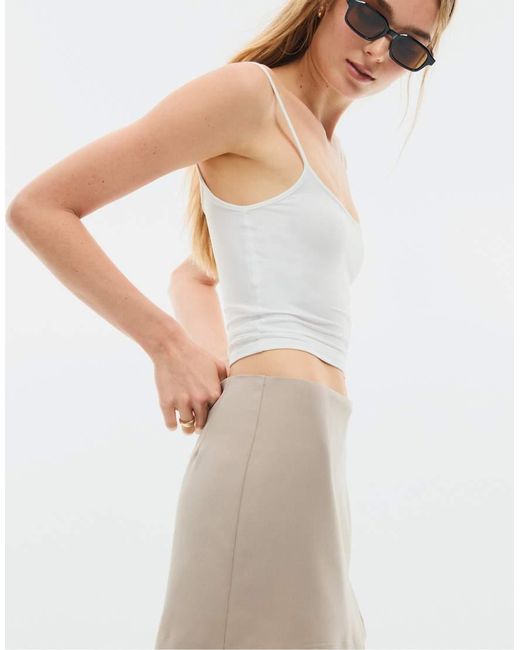 Stradivarius Skort Met Zijsplit in het Natural