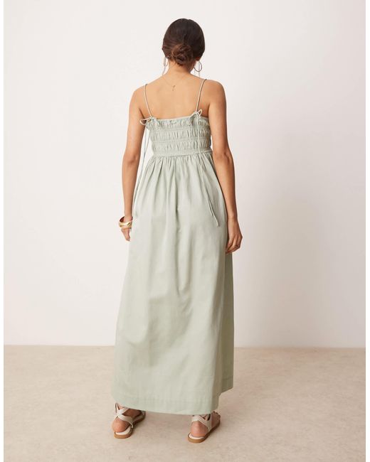 Robe longue satinée en coton avec buste froncé - vert sauge ASOS en coloris Natural