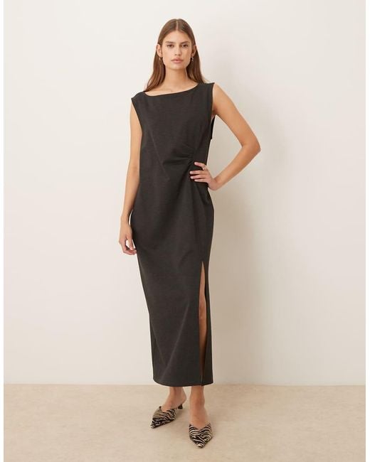 Mango Mouwloze Midi-Jurk Met Boothals En Split in het Natural