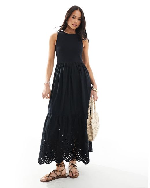 New Look Geribbelde Geborduurde Midi-Jurk in het Black