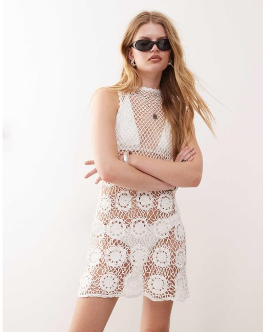 Robe courte au crochet - blanc Collusion en coloris Natural
