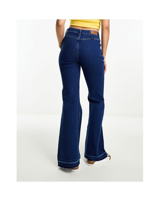 Wrangler Flared Jeans Met Hoge Taille En Knopen Aan in het Blue