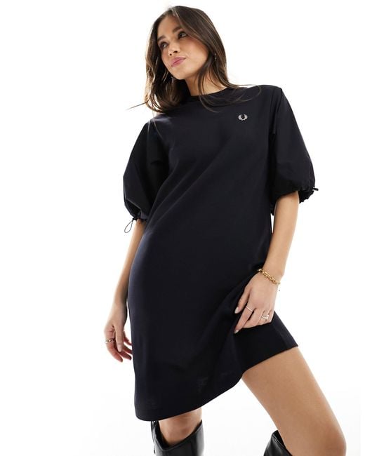 Fred Perry Black – t-shirt-kleid