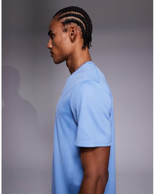 Nike Blue Miler Dri-fit T-shirt for men
