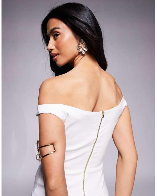 Vestido Semilargo Con Escote Corazón De Bengalina De Vesper Petite de color White