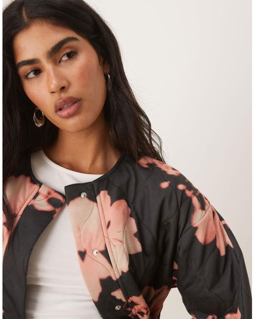 ASOS Black – taillierte steppjacke