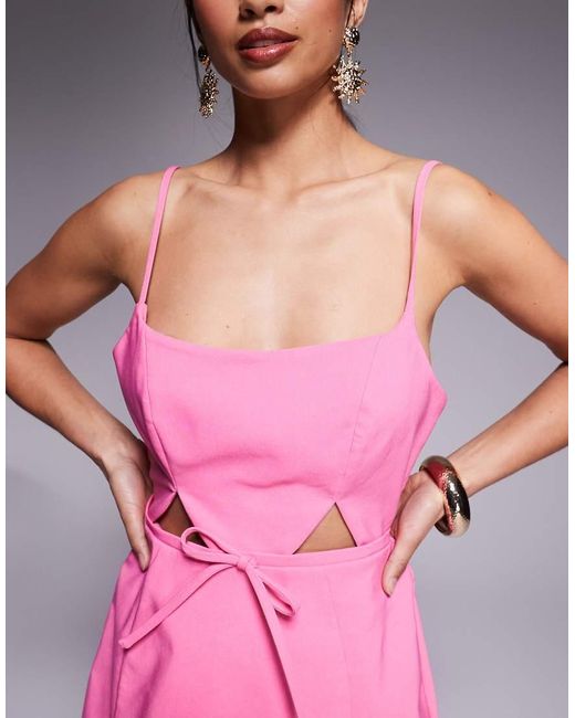 Vestido Corto Con Diseño Estructurado, Abertura Y Lazo De Asos Design Petite ASOS de color Pink