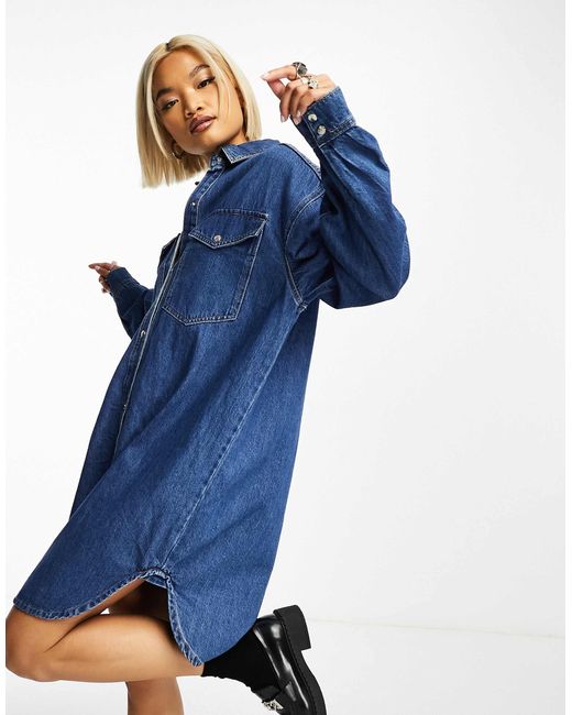Robe chemise courte et oversize en jean - moyen ONLY en coloris Blue