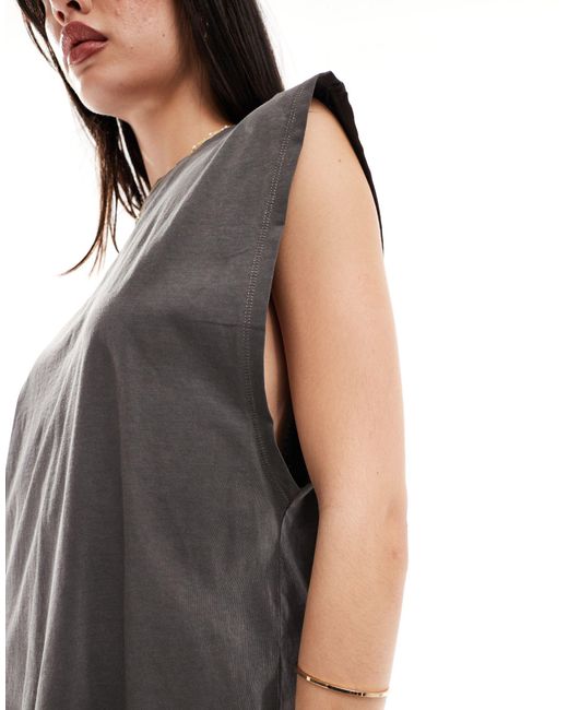 Camiseta gris extragrande sin mangas con sisas caídas ASOS de color Gray