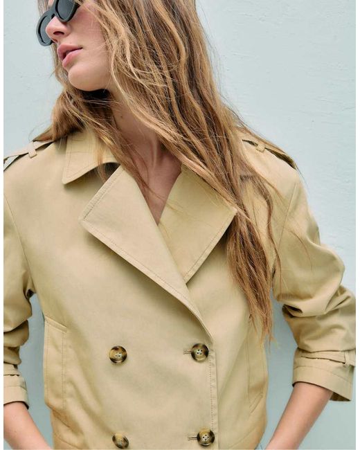 Stradivarius White Short Double-breasted Trench Coat
