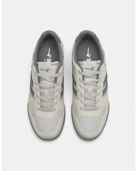 Pull&Bear White Retro Trainers for men