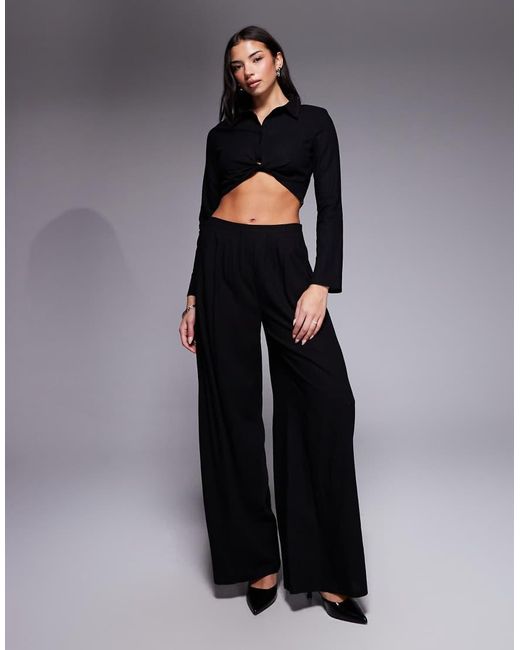 Kaiia Black Exclusive Cotton Rich Structured Shoulder Detailing Cropped Long Sleeve Shirt
