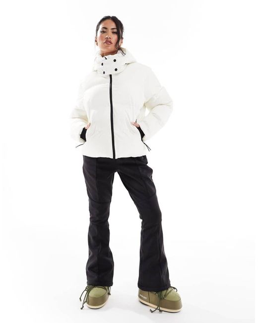 South Beach Ski in het White