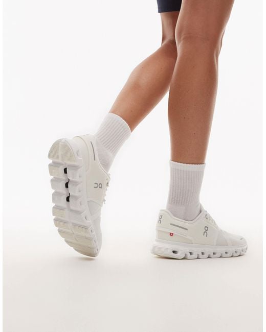 On - cloud 6 - baskets quotidiennes On Shoes en coloris White