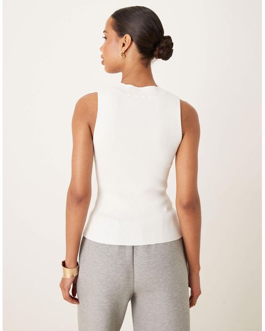 Top sans manches en maille à col montant Mango en coloris White