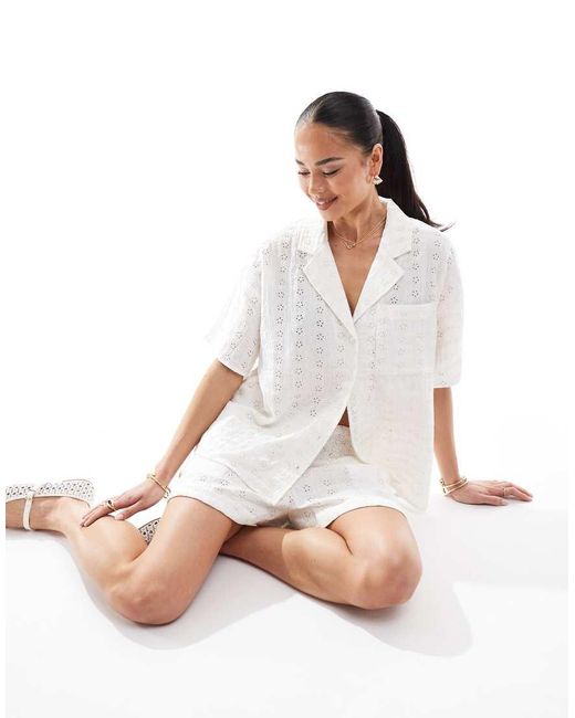 Camisa Con Cuello De Solapas Y Bordado Inglés De (Parte De Un Conjunto)-Blanco ASOS de color White