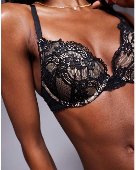 Sujetador Push Up De Encaje Lola De ASOS de color Black