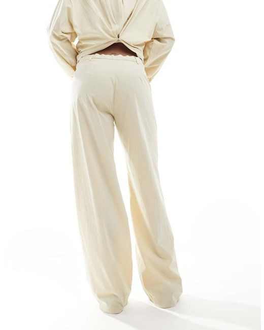 Pull&Bear Broek Met Wijde Pijpen En Gestrikte Taille in het White