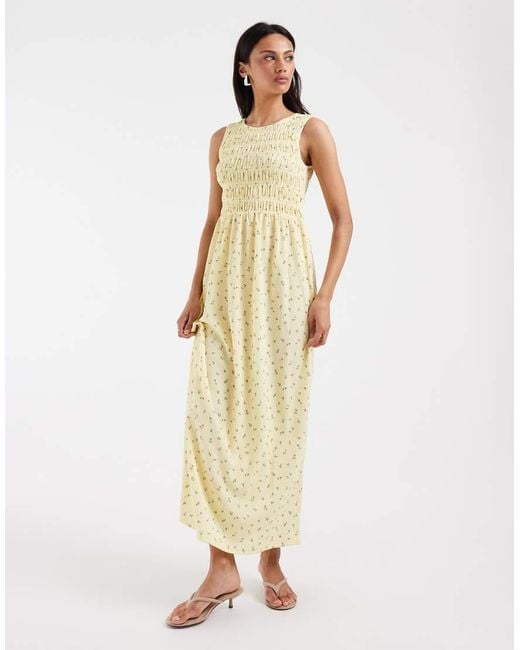 Pieces Natural Sleeveless Smocking Ditsy Floral Maxi Dress