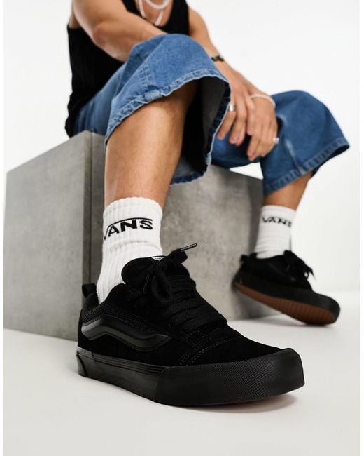 Chunky sneakers negras con suela negra knu skool de Vans de color