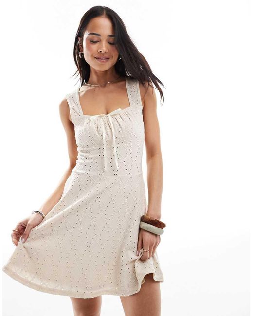 Miss Selfridge Mini Jurk Met Ruches in het White