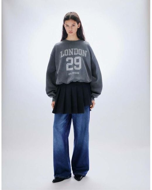 Pull&Bear Blue London 29 Graphic Sweatshirt