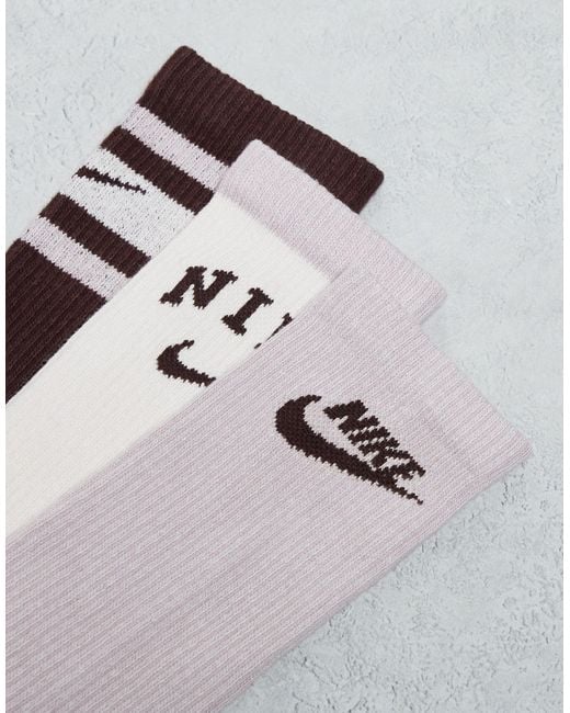 Nike White Nike Everyday Plus Cushioned 3 Pack Crew Socks for men